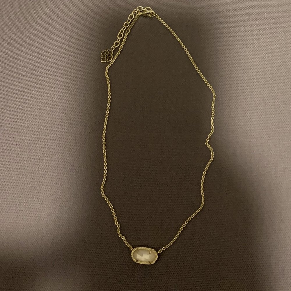 Kendra Scott Necklace
